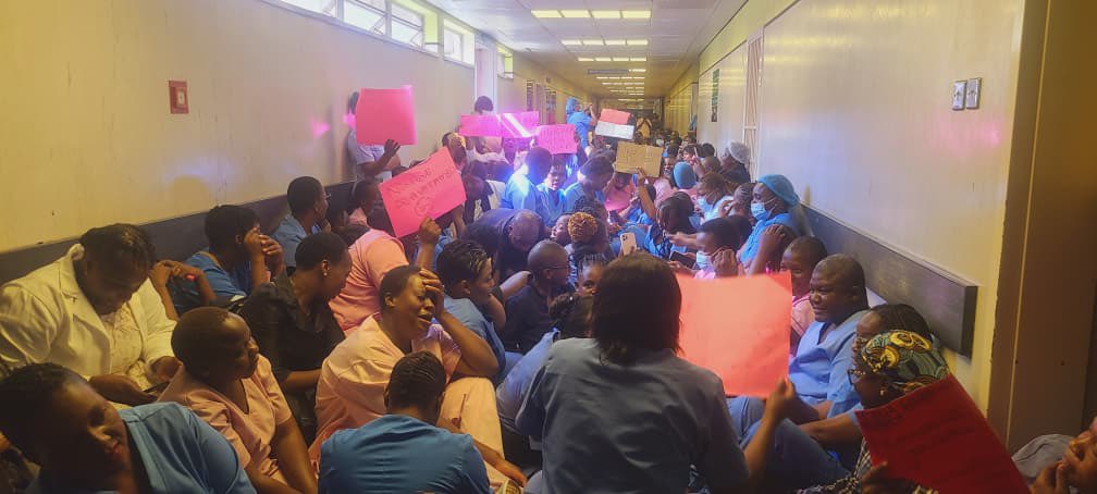 Nurses protesting outside Parirenyatwa Hospital